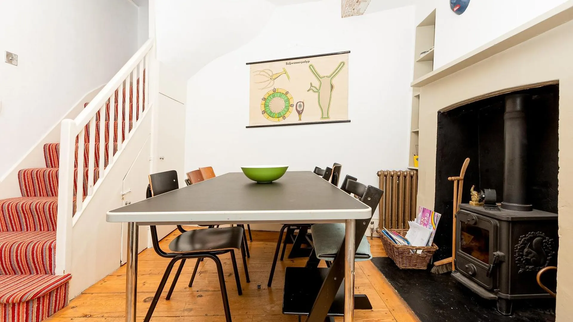 3Br 3Lvl Home, Garden & Parking, 5Min Greenwich St London Apartment